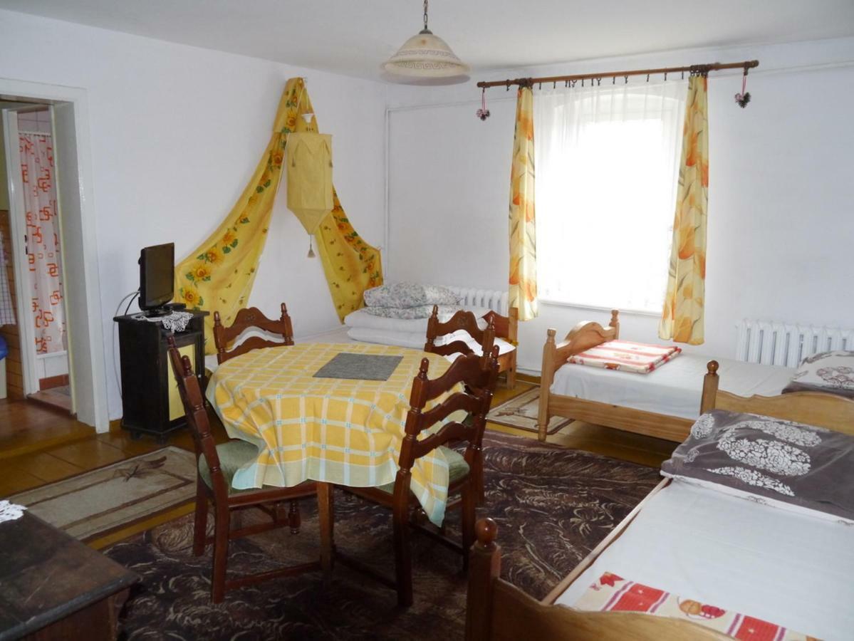 Pod Kasztanem Gospodarstwo Agroturystyczne Stronie Slaskie Exterior photo